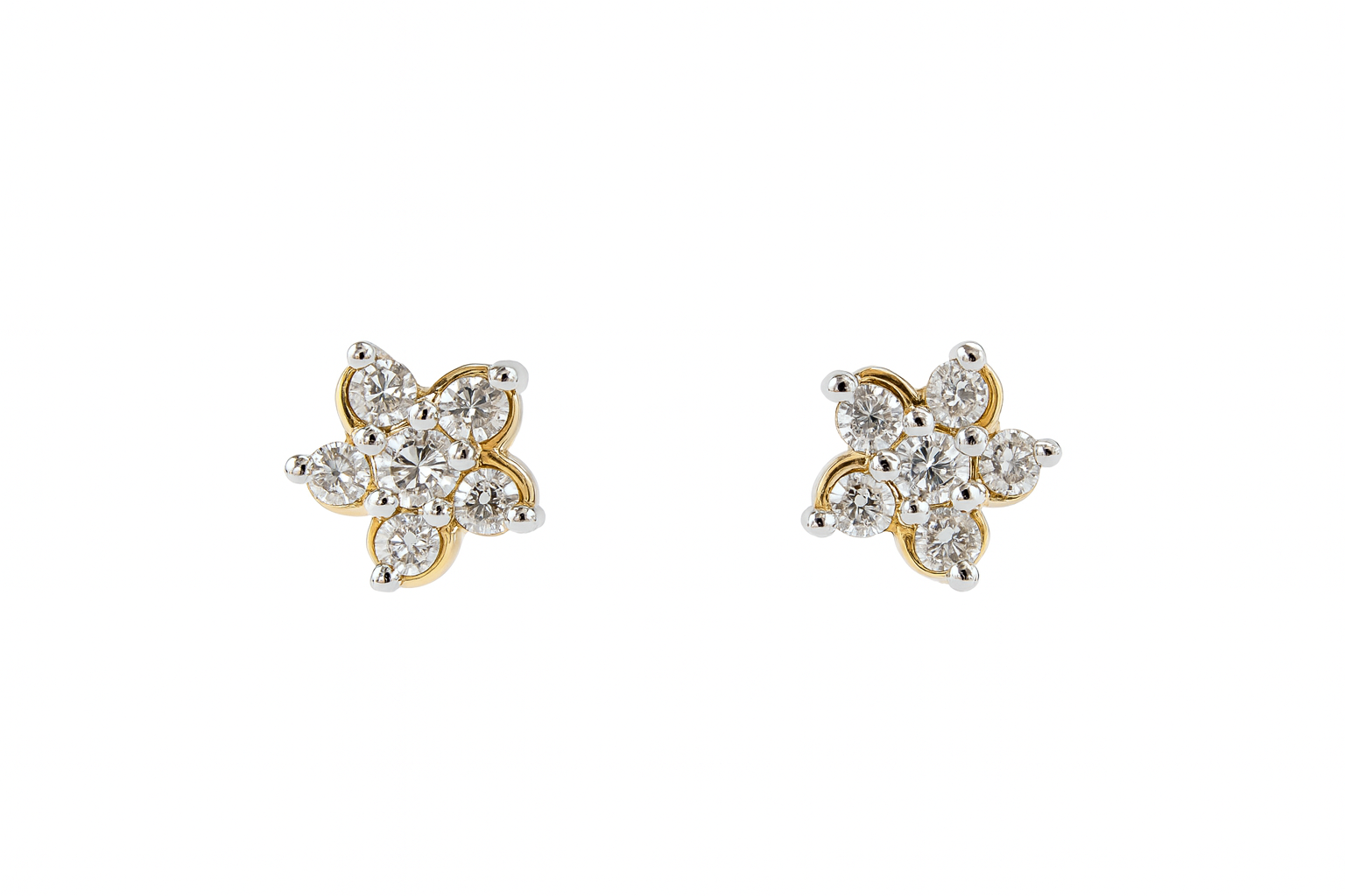 Beautiful 18 Kt Gold  Natural Diamond Earing